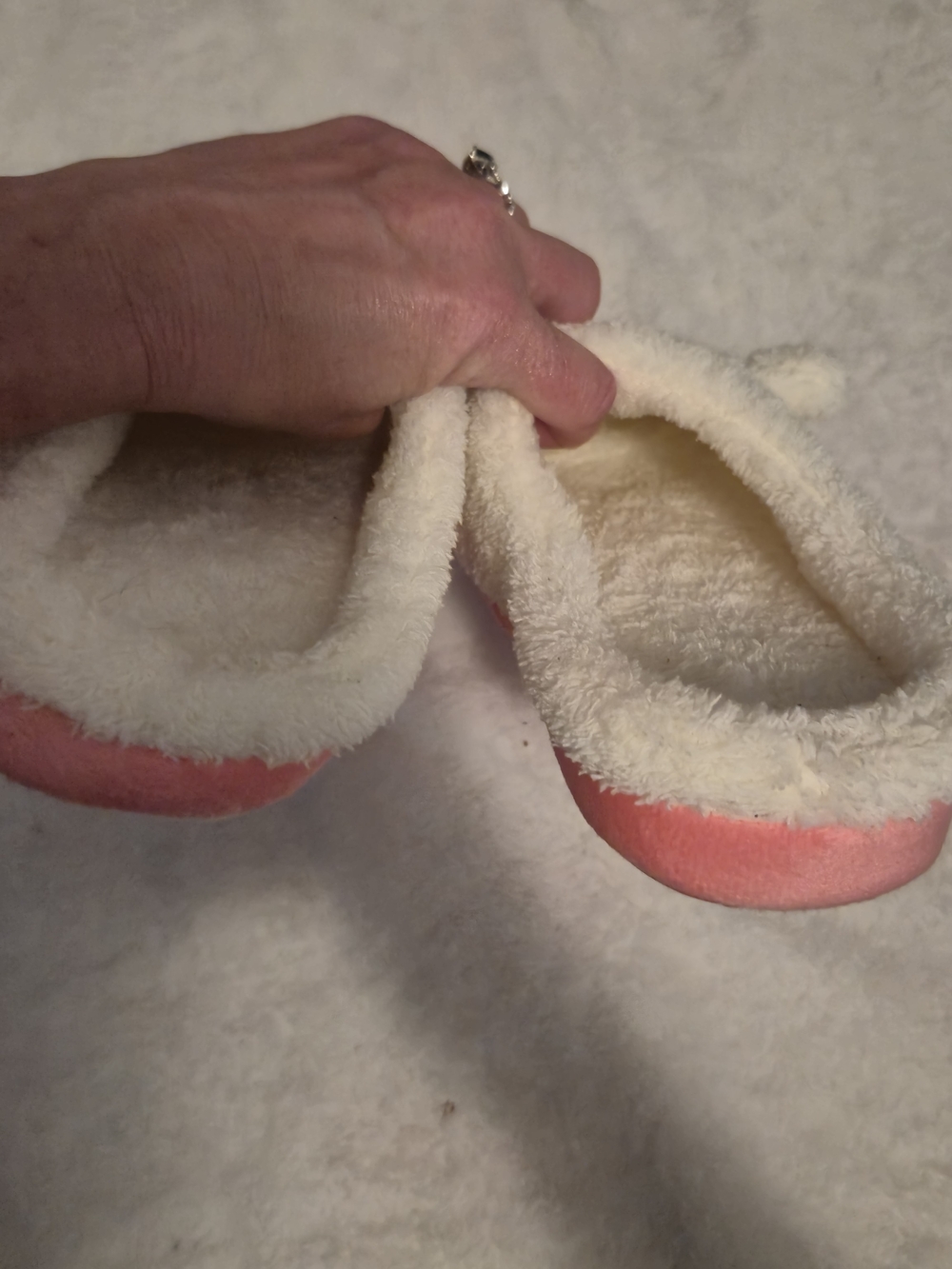 Hello Kitty White Plush Character Slippers with Pink Bow - Picture 3 of 3